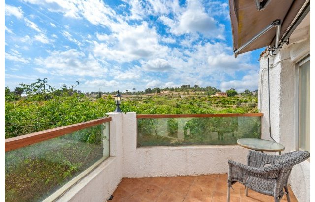 Resale - Country estate - La Nucía