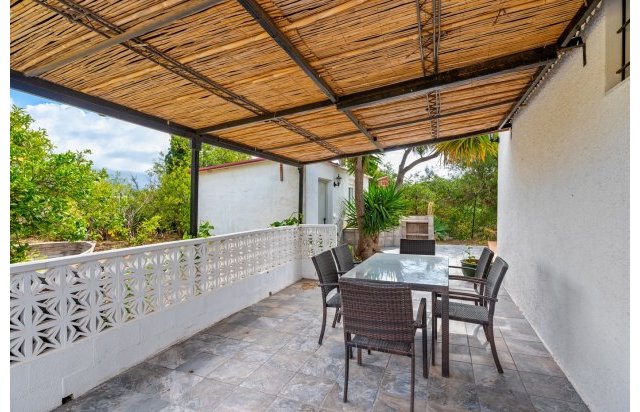 Resale - Country estate - La Nucía
