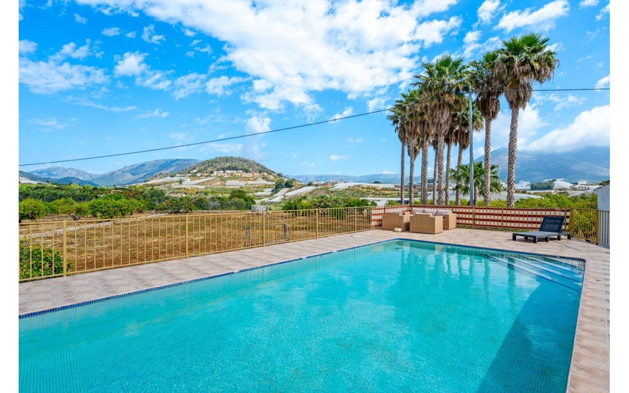 Resale - Country estate - La Nucía