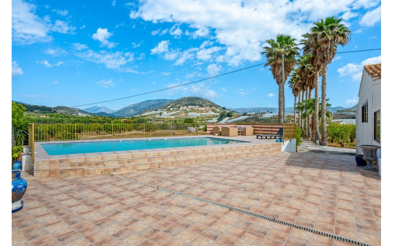 Resale - Country estate - La Nucía