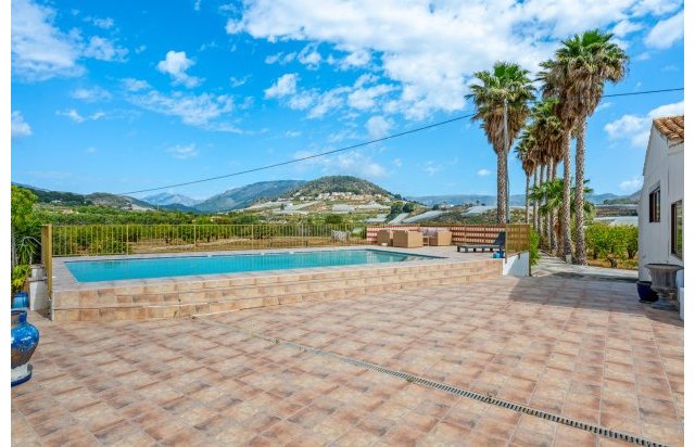 Resale - Country estate - La Nucía