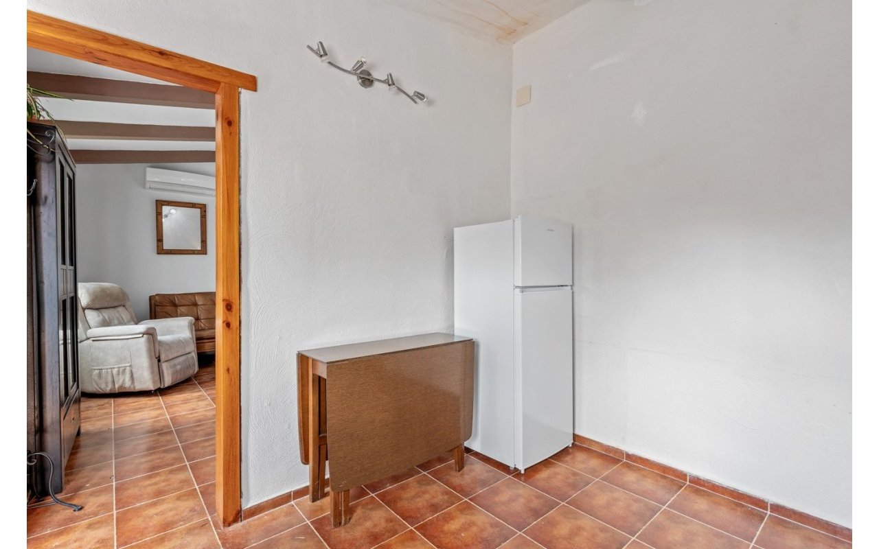 Resale - Country estate - La Nucía