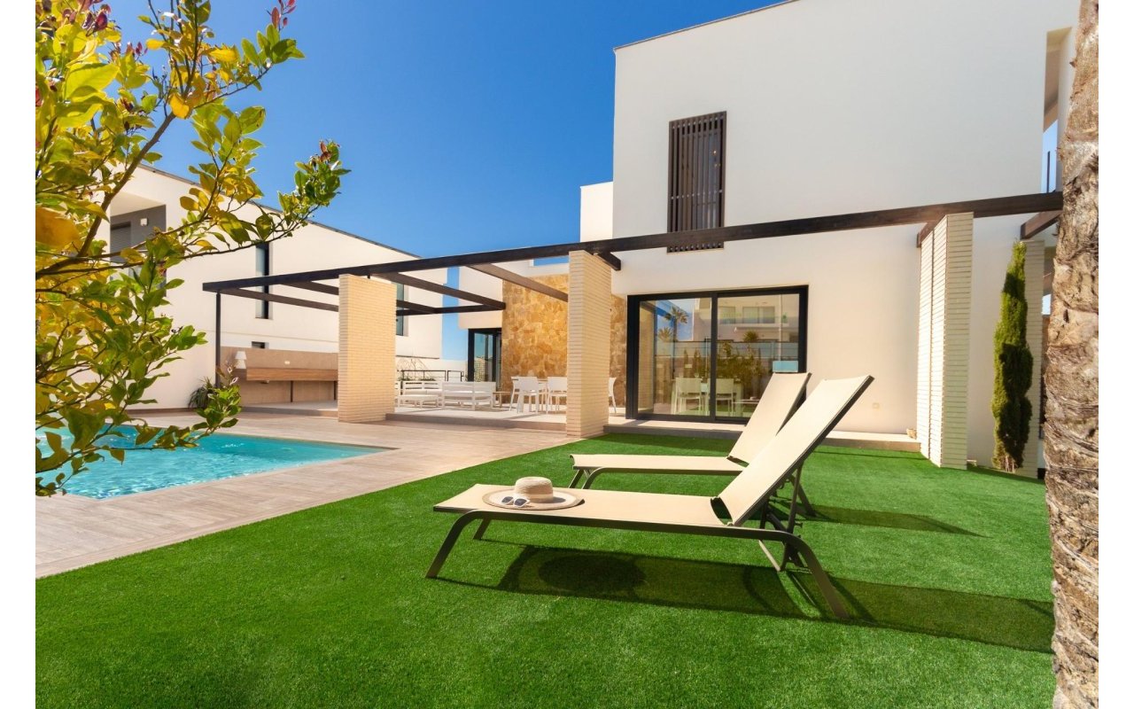 Obra nueva - Villa - Orihuela Costa - Campoamor