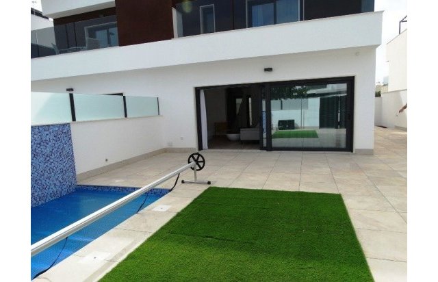 Obra nueva - Villa - Pilar de la Horadada - pueblo