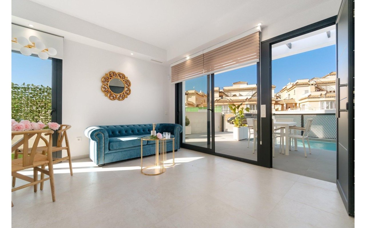 Obra nueva - Villa - Los Montesinos - La herrada