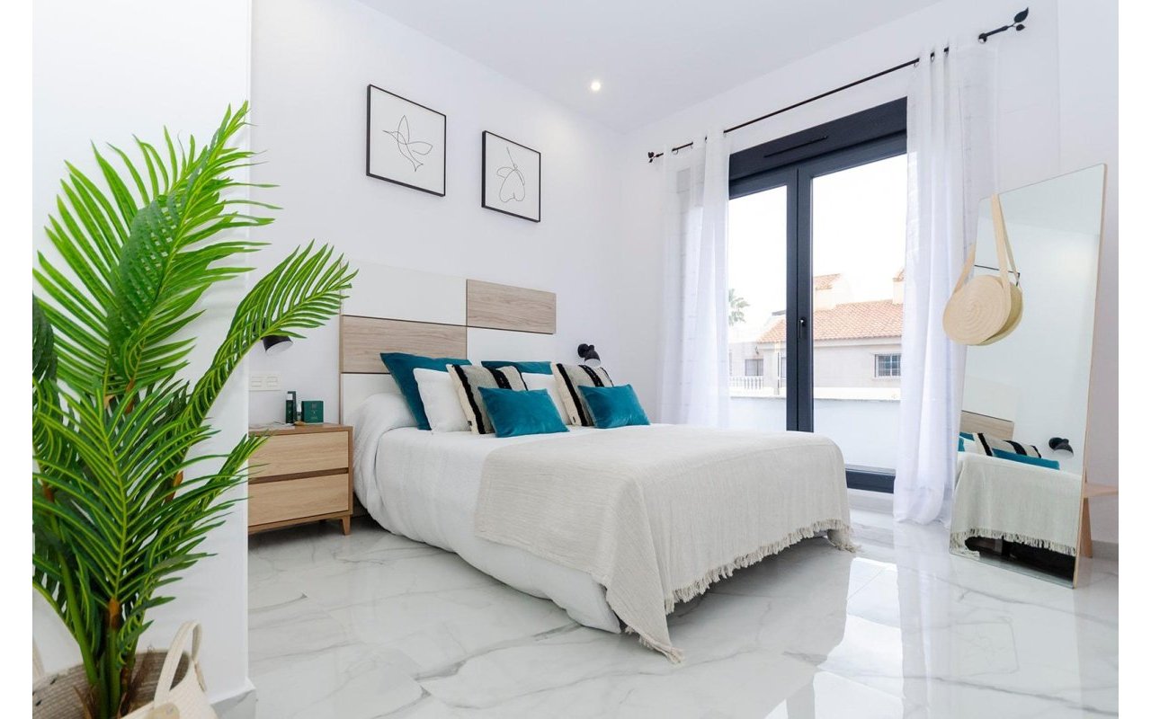 Obra nueva - Villa - Torrevieja - Torretas