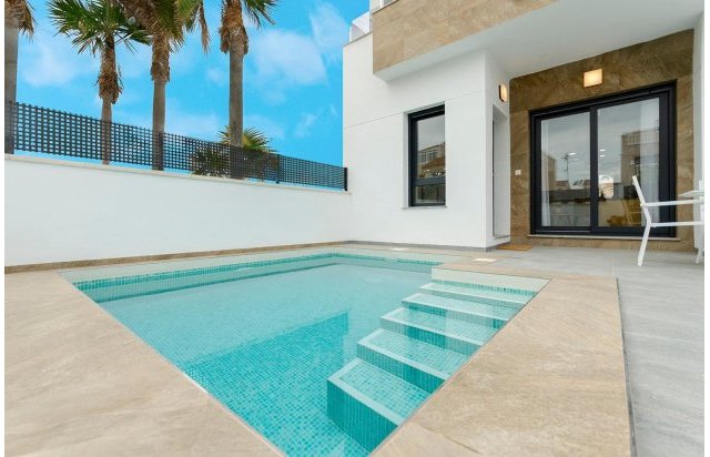 Obra nueva - Villa - Torrevieja - Torretas