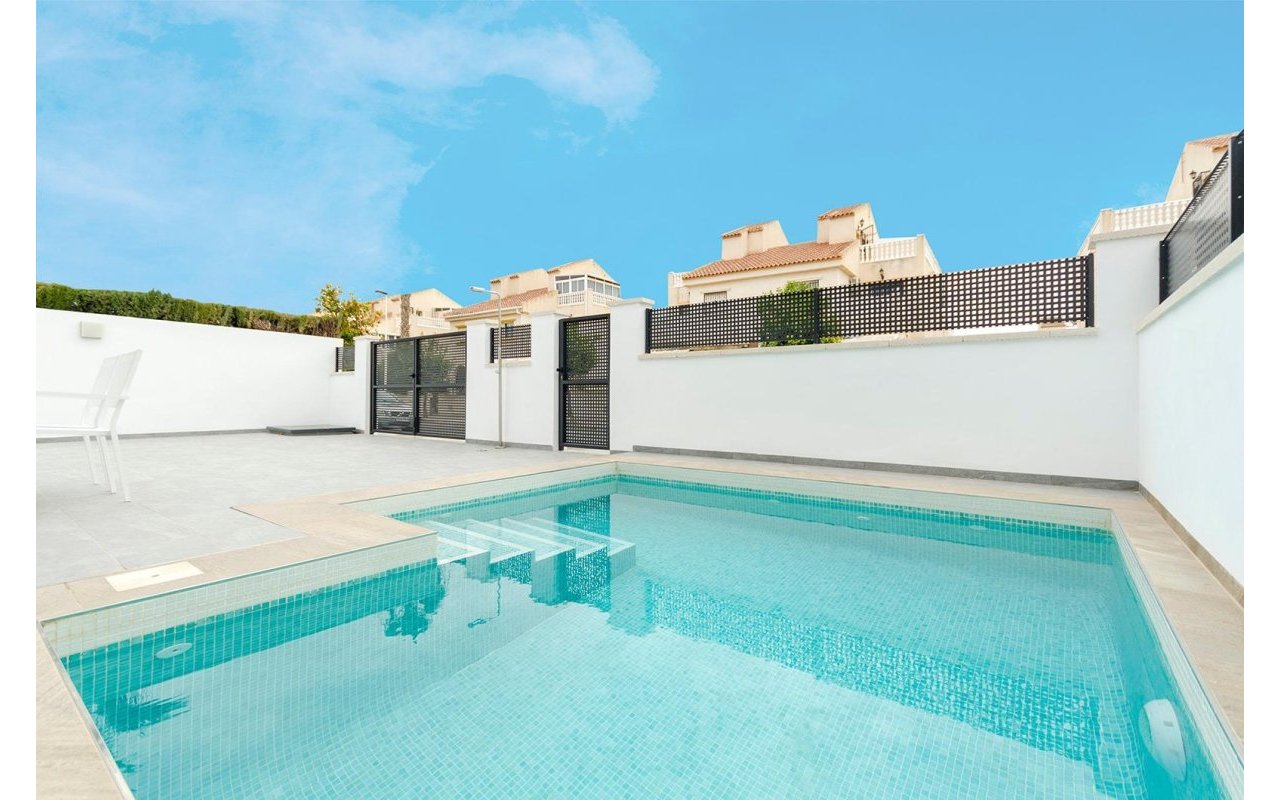 Obra nueva - Villa - Torrevieja - Torretas