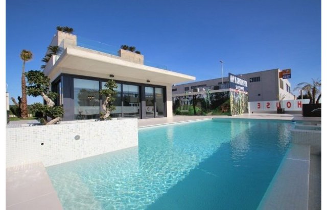 Obra nueva - Villa - Orihuela Costa - Campoamor