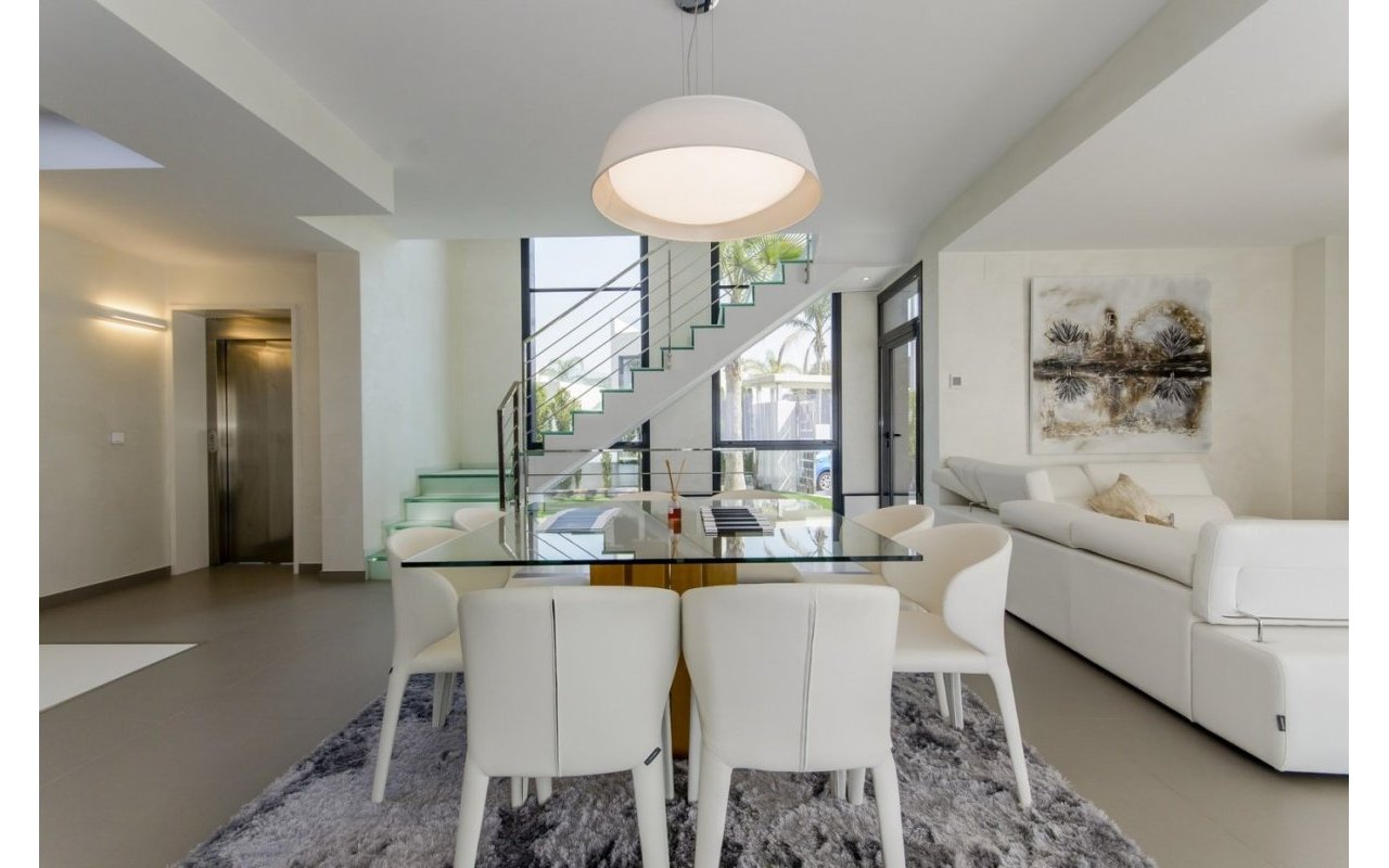 Obra nueva - Villa - Orihuela Costa - Campoamor