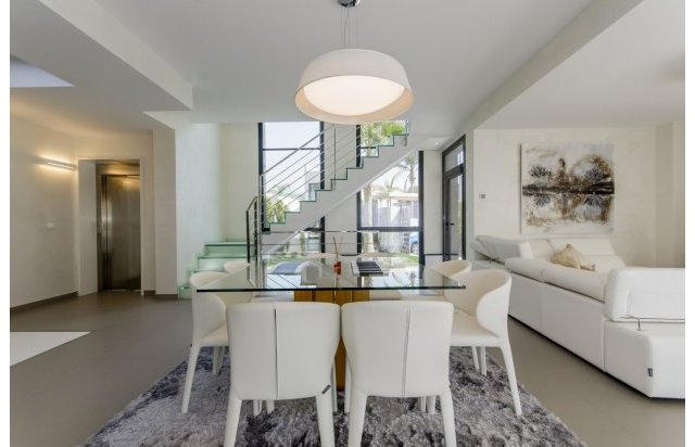 Obra nueva - Villa - Orihuela Costa - Campoamor