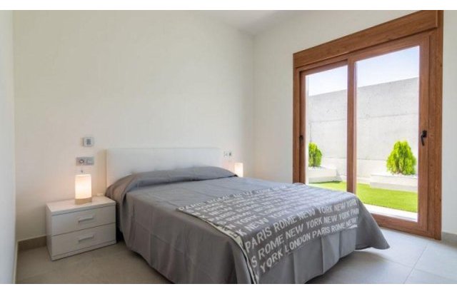 Obra nueva - Villa - Torrevieja - Los Altos