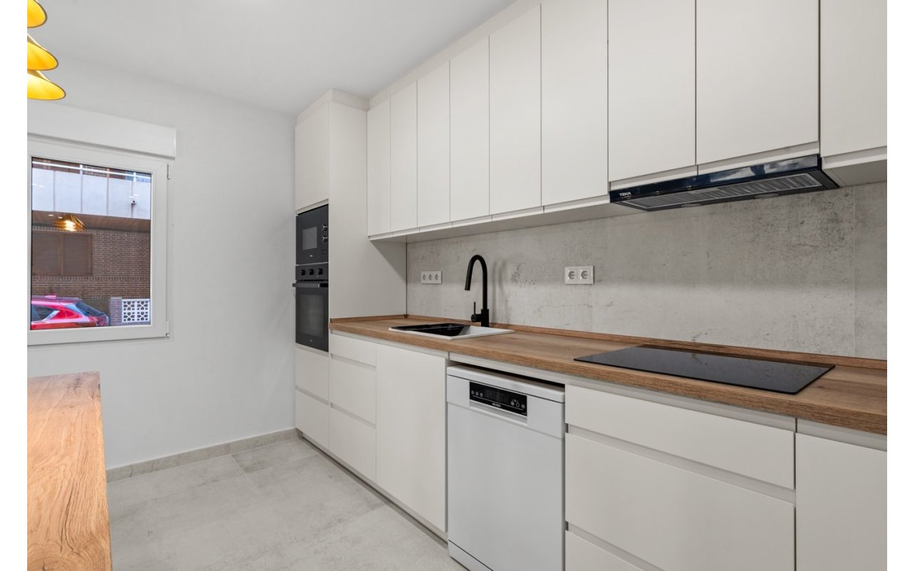 Rynek wtórny - Apartament - Torrevieja - Playa del Acequión