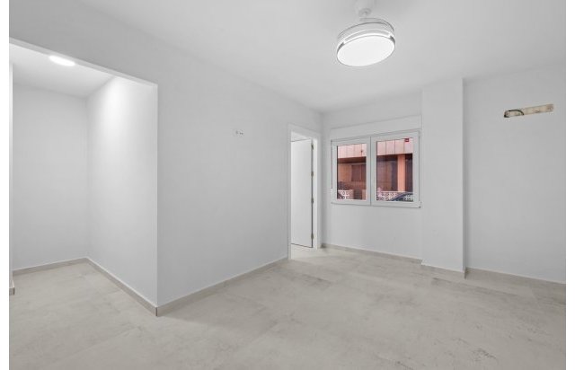 Rynek wtórny - Apartament - Torrevieja - Playa del Acequión