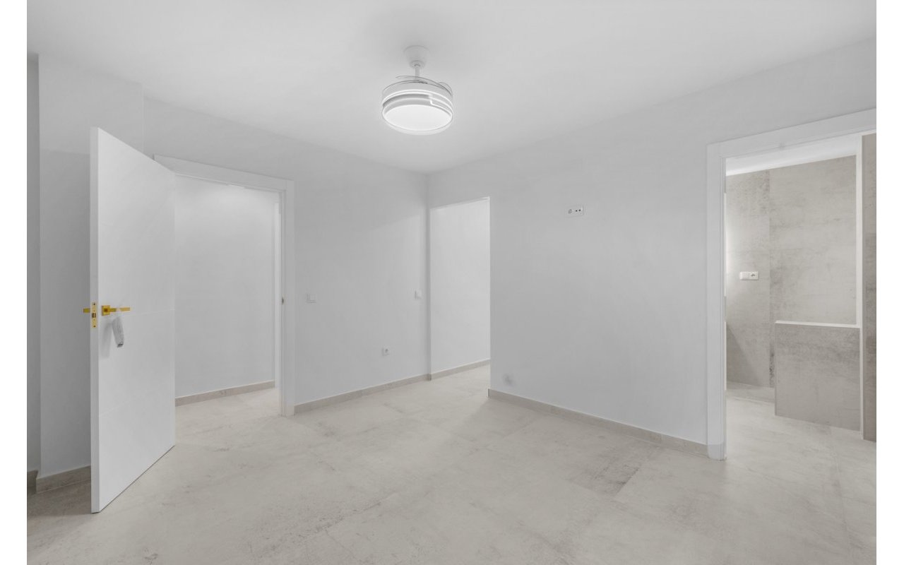 Rynek wtórny - Apartament - Torrevieja - Playa del Acequión