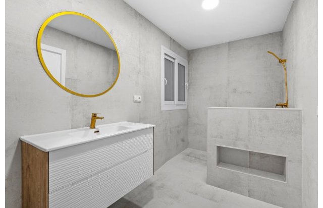 Rynek wtórny - Apartament - Torrevieja - Playa del Acequión