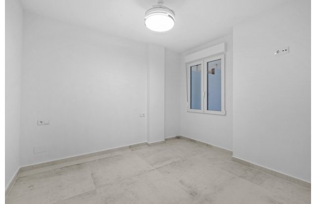 Rynek wtórny - Apartament - Torrevieja - Playa del Acequión