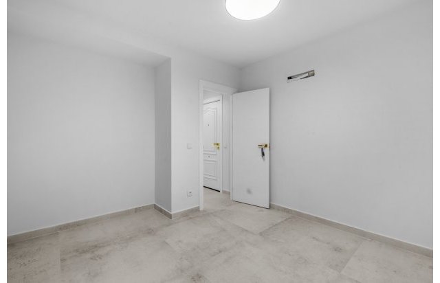 Rynek wtórny - Apartament - Torrevieja - Playa del Acequión