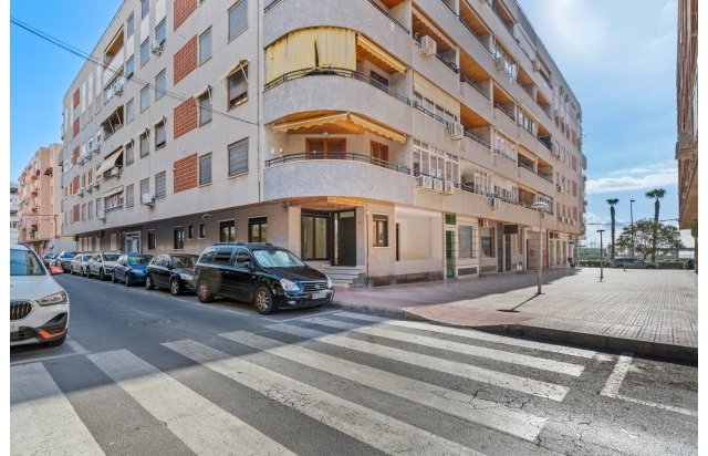Rynek wtórny - Apartament - Torrevieja - Playa del Acequión
