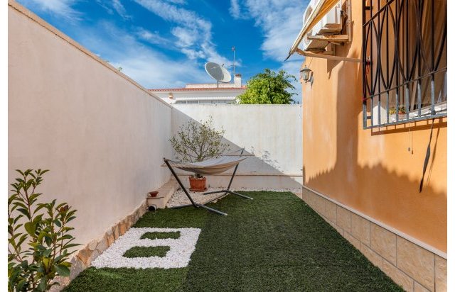 Resale - Villa - Ciudad Quesada - Rojales