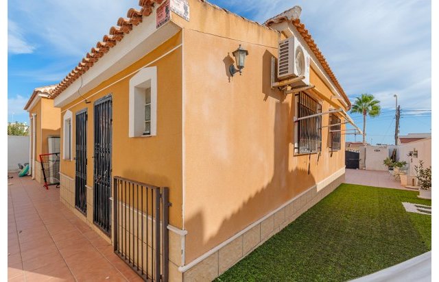 Resale - Villa - Ciudad Quesada - Rojales