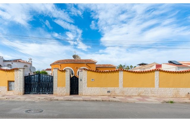 Resale - Villa - Ciudad Quesada - Rojales