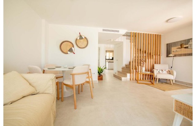 Rynek pierwotny - Town House - Cox - San Fernando