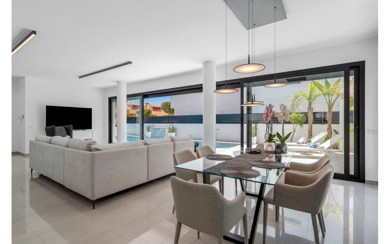 Reventa - Villa - Guardamar del Segura