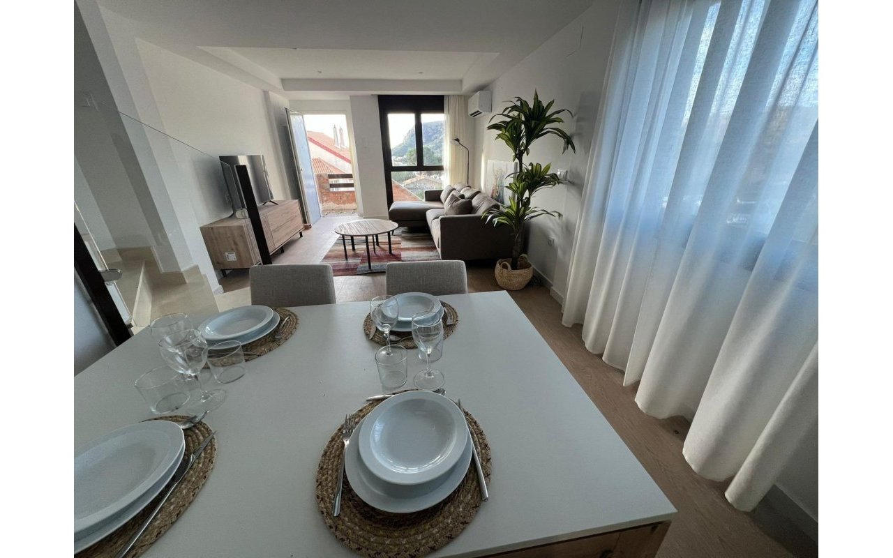 Rynek pierwotny - Town House - La Union - centro