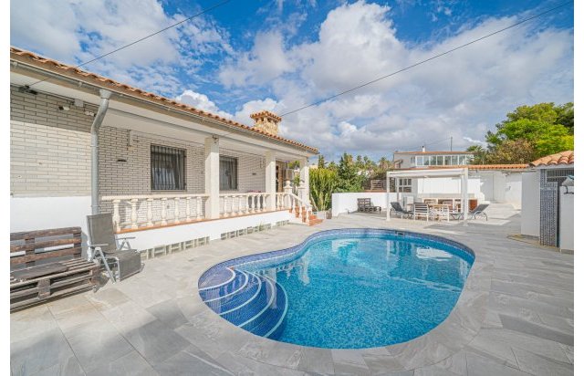 Resale - Villa - La Nucía - Panorama