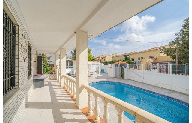 Resale - Villa - La Nucía - Panorama