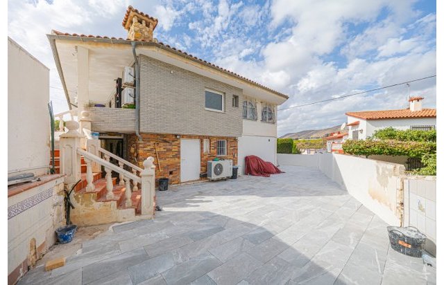 Resale - Villa - La Nucía - Panorama